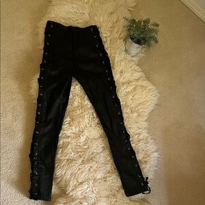 Top Trends Black Faux Leather Lace-Up Pants – Size Small